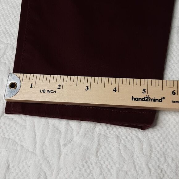 Gloria Vanderbilt All-Around Slimming Effect Avery 5 pocket jeans - Picture 8 of 9